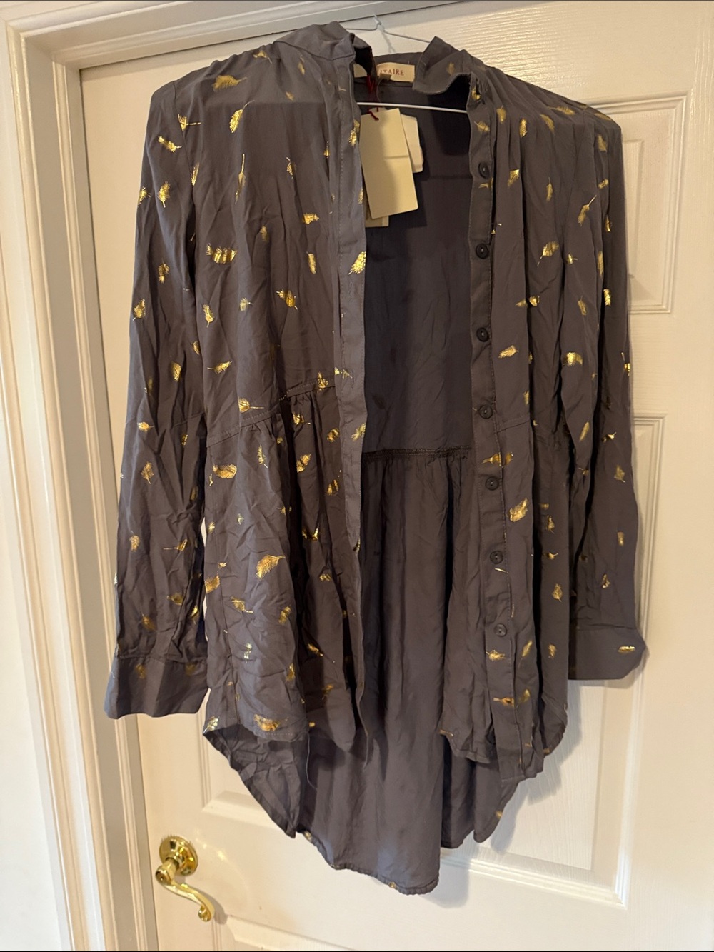 Solitaire Charcoal Grey Button-Front Tunic with feather detail - small NWT